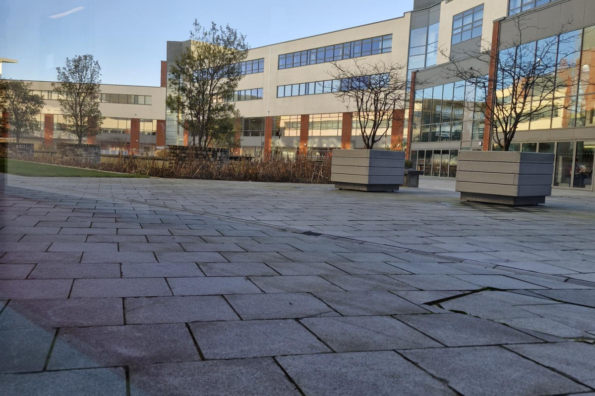 Outside Belfast Met Titanic Quarter